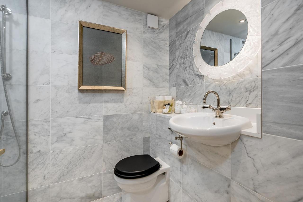 Spacious, Calm One Bedroom Apartment London